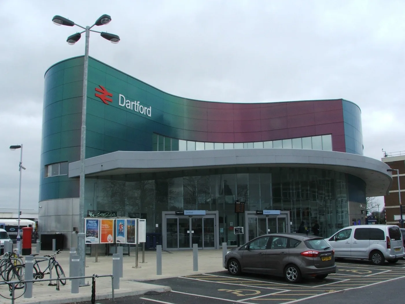 Dartford railway station